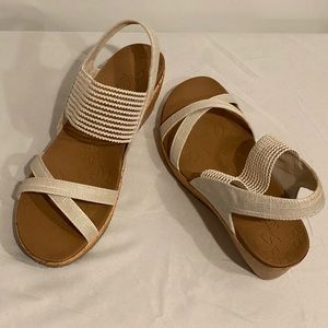 Women sandals